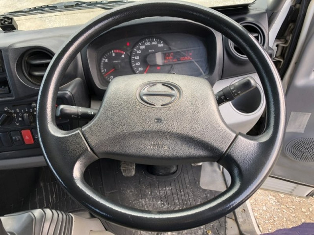 日野 デュトロ 小型 平ボディ（クレーン付） TKG-XZU650M(103999) 11枚目