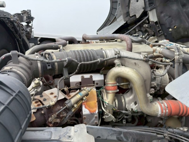 日野 プロフィア 大型 トラクタ 2DG-SH1EDGG(103998) 17枚目