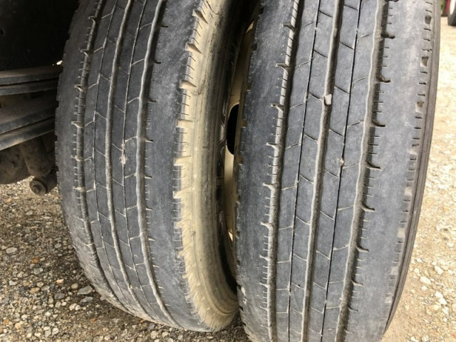 日野 デュトロ 小型 平ボディ（クレーン付） TKG-XZU650M(103999) 17枚目