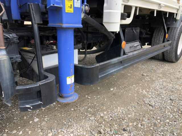 日野 デュトロ 小型 平ボディ（クレーン付） TKG-XZU650M(103999) 21枚目