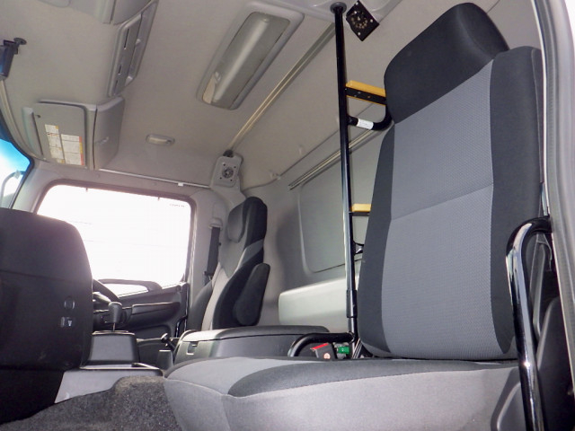 日野 プロフィア 大型 平ボディ QKG-FW1EZBJ(104001) 12枚目