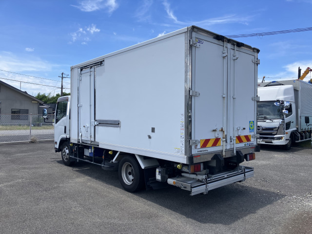 いすゞ エルフ 小型 冷蔵冷凍バン TPG-NPR85AN(104005) 4枚目