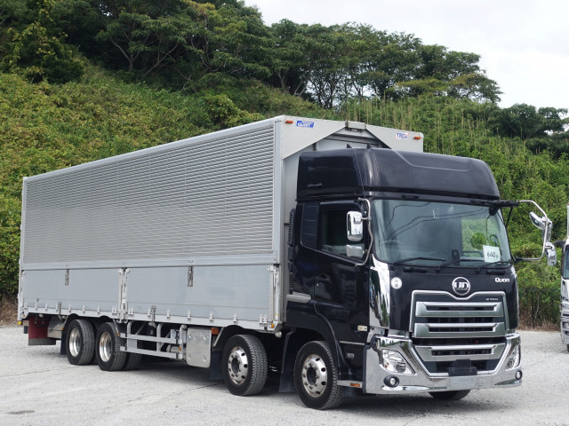 UDトラックス（日産） クオン 大型 ウィング 2PG-CG5CA(111026) 26枚目