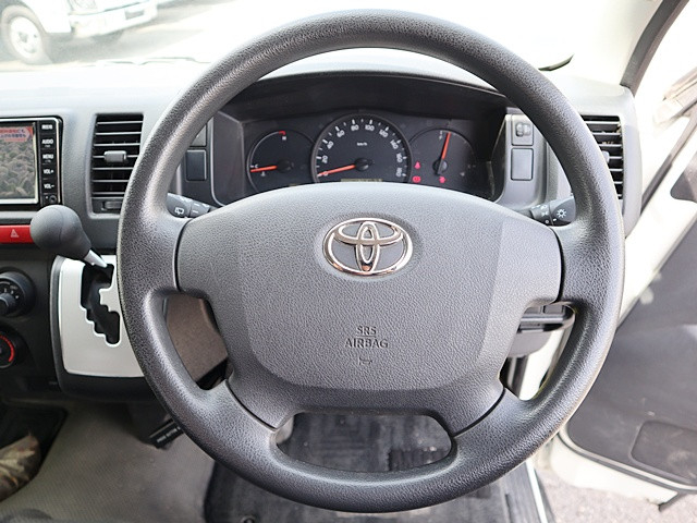 トヨタ ハイエース 小型 バン CBA-TRH214W(104049) 4枚目