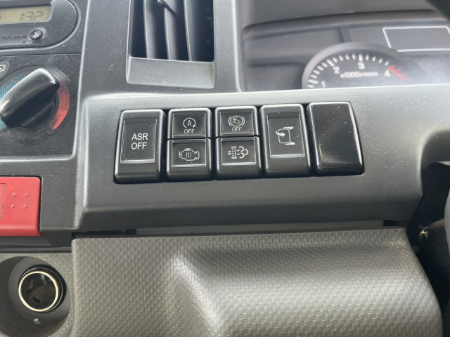 いすゞ エルフ 小型 平ボディ TRG-NJR85A(104051) 31枚目