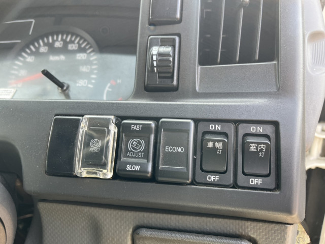 いすゞ エルフ 小型 平ボディ TRG-NJR85A(104051) 32枚目