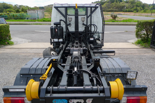 日野 デュトロ 小型 コンテナ専用車 TKG-XZU605M(104053) 7枚目