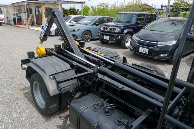 日野 デュトロ 小型 コンテナ専用車 TKG-XZU605M(104053) 8枚目