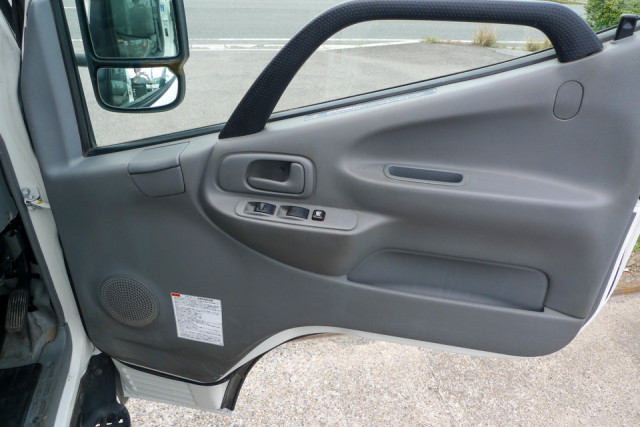 日野 デュトロ 小型 コンテナ専用車 TKG-XZU605M(104053) 25枚目