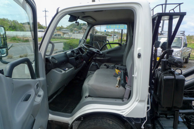 日野 デュトロ 小型 コンテナ専用車 TKG-XZU605M(104053) 32枚目