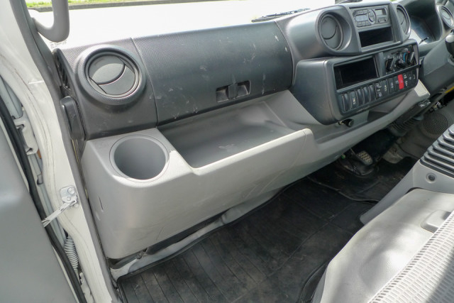 日野 デュトロ 小型 コンテナ専用車 TKG-XZU605M(104053) 33枚目