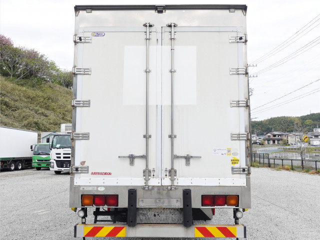 いすゞ ギガ 大型 冷蔵冷凍バン QKG-CYJ77B(104057) 7枚目