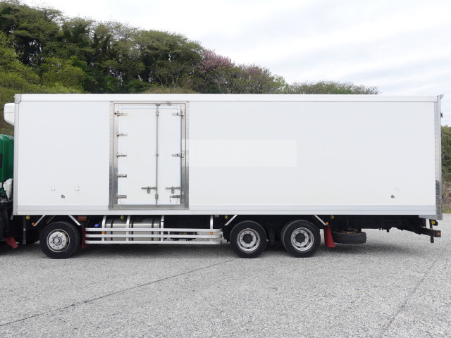 いすゞ ギガ 大型 冷蔵冷凍バン QKG-CYJ77B(104057) 8枚目