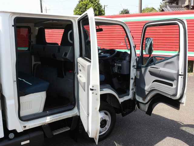 三菱ふそう キャンター 小型 Wキャブ TKG-FBA20(104056) 24枚目