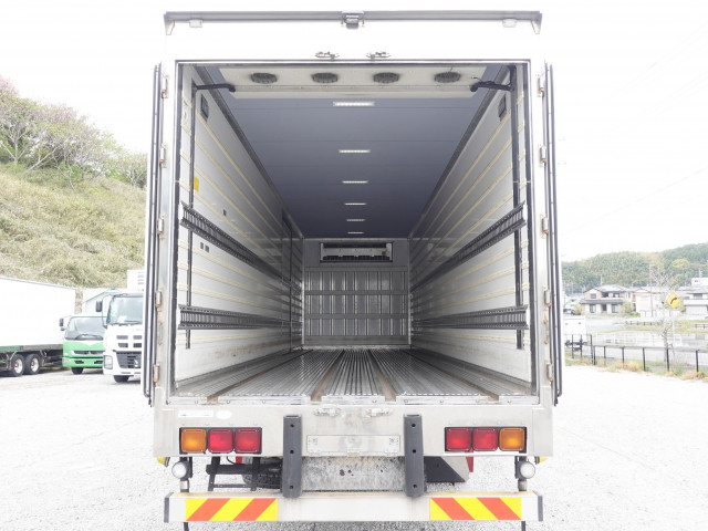 いすゞ ギガ 大型 冷蔵冷凍バン QKG-CYJ77B(104057) 11枚目