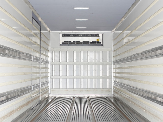 いすゞ ギガ 大型 冷蔵冷凍バン QKG-CYJ77B(104057) 14枚目