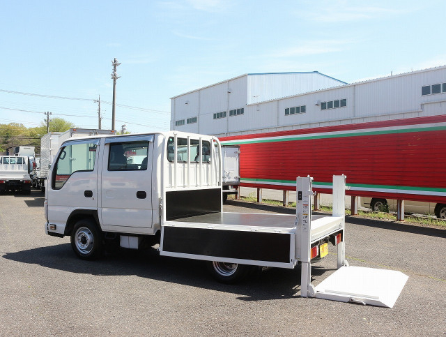 いすゞ エルフ 小型 Wキャブ TRG-NHR85A(104059) 24枚目