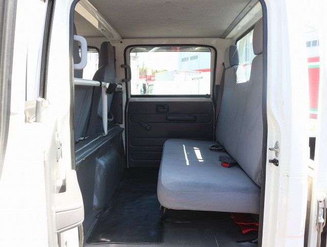 いすゞ エルフ 小型 Wキャブ TRG-NHR85A(104059) 45枚目