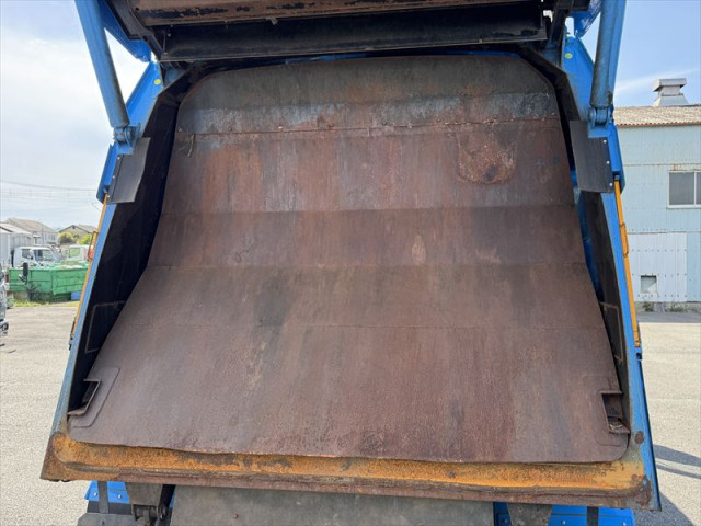 三菱ふそう ファイター 中型 塵芥車（プレス式） TKG-FK71F(104061) 16枚目