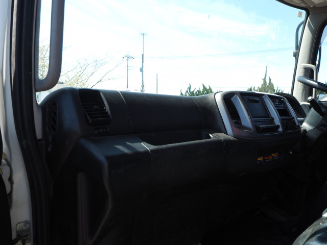 日野 レンジャー 中型 平ボディ（クレーン付） TKG-FC9JKAP(104063) 37枚目