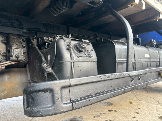 三菱ふそう キャンター 小型 平ボディ（クレーン付） TKG-FEB50(104064) 15枚目