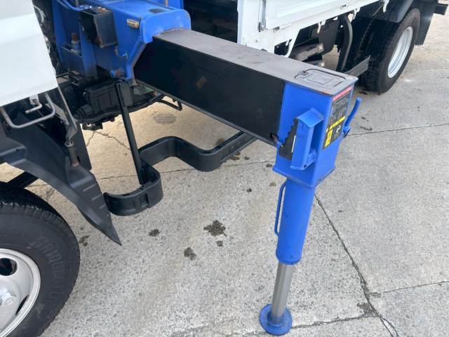 三菱ふそう キャンター 小型 平ボディ（クレーン付） TKG-FEB50(104064) 23枚目