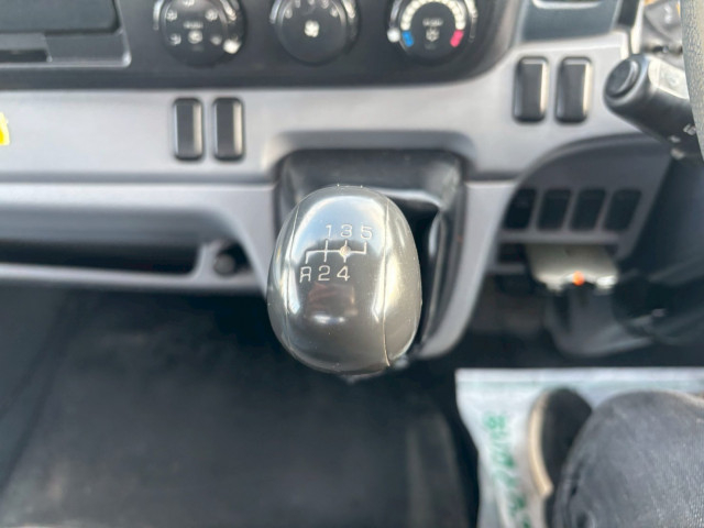 三菱ふそう キャンター 小型 平ボディ（クレーン付） TKG-FEB50(104064) 29枚目