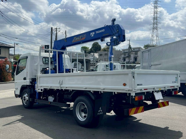 三菱ふそう キャンター 小型 平ボディ（クレーン付） 2PG-FEB90(104078) 4枚目