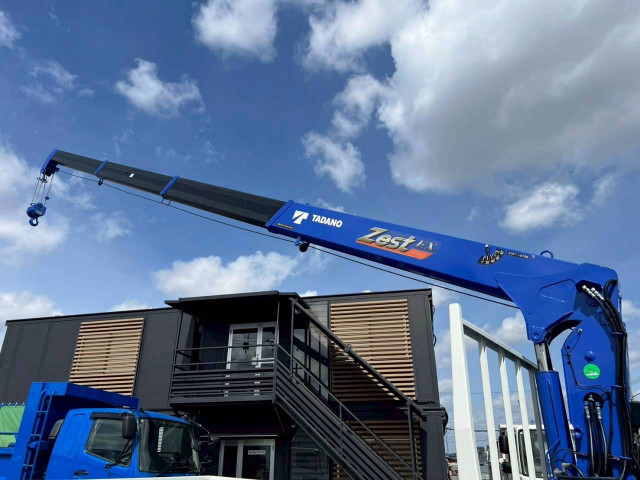 三菱ふそう キャンター 小型 平ボディ（クレーン付） 2PG-FEB90(104078) 15枚目