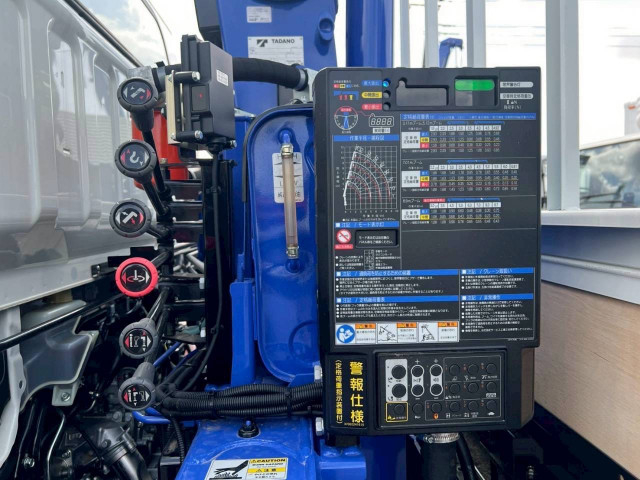 三菱ふそう キャンター 小型 平ボディ（クレーン付） 2PG-FEB90(104078) 19枚目