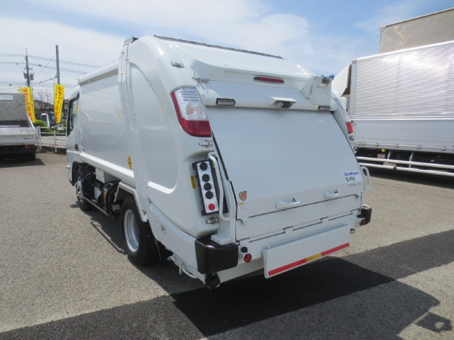 Mitsubishi Fuso canter Small Packer compress trucks 2RG-FEAV0(104080) 5枚目