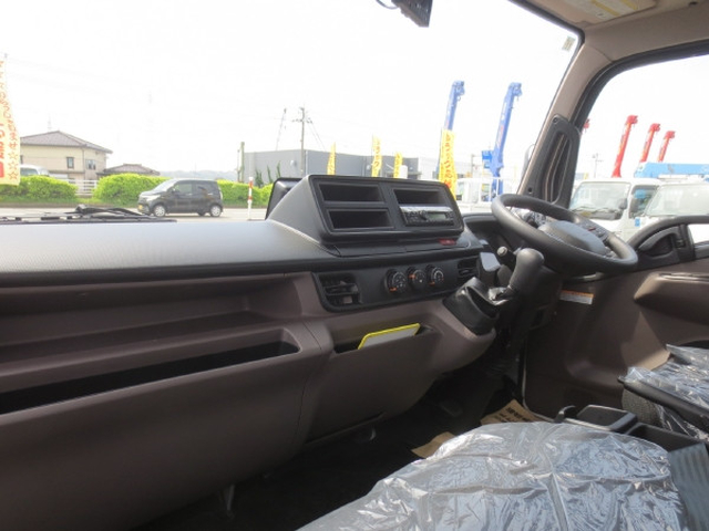 Mitsubishi Fuso canter Small Flat body 2RG-FEB50(104081) 13枚目