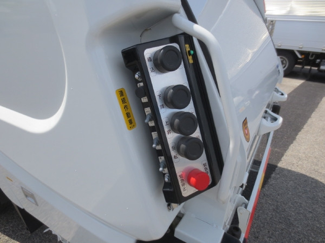 Mitsubishi Fuso canter Small Packer compress trucks 2RG-FEAV0(104080) 17枚目