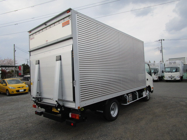Hino dutro Small Box body 2KG-XZU710M(104082) 4枚目