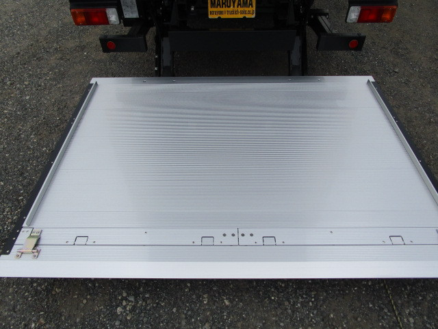 Hino dutro Small Box body 2KG-XZU710M(104082) 9枚目