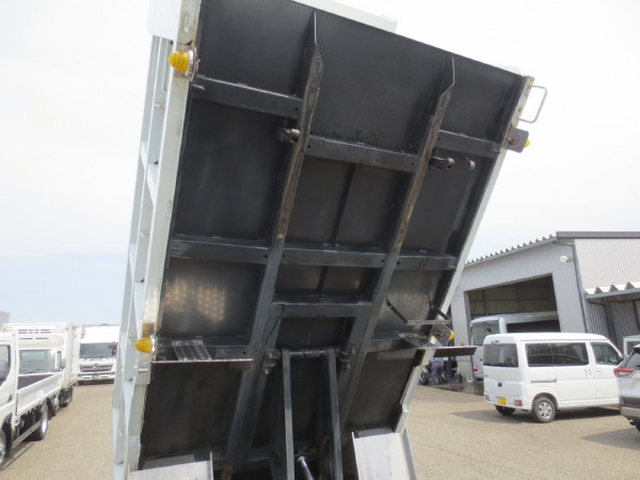 三菱ふそう キャンター 小型 土砂ダンプ 2RG-FBA60(104084) 13枚目