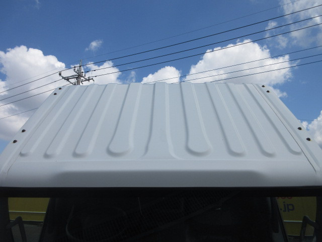 いすゞ エルフ 小型 冷蔵冷凍バン 2RG-NLR88AN(104087) 9枚目