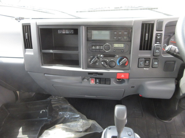 いすゞ エルフ 小型 冷蔵冷凍バン 2RG-NLR88AN(104087) 15枚目