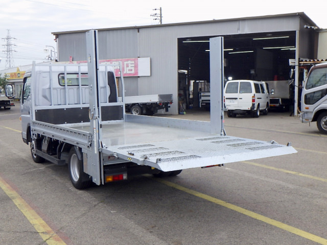 三菱ふそう キャンター 小型 平ボディ 2PG-FEB50(104088) 7枚目