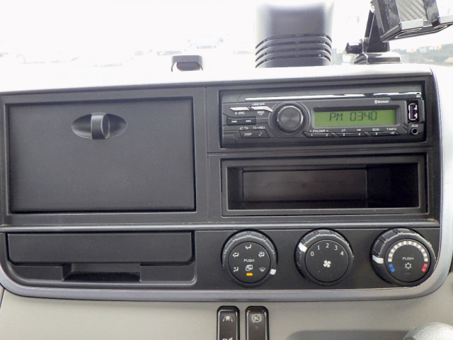 三菱ふそう キャンター 小型 平ボディ 2PG-FEB50(104088) 16枚目