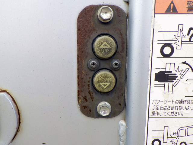 三菱ふそう キャンター 小型 平ボディ 2PG-FEB50(104088) 27枚目