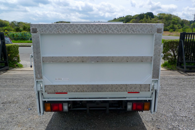 いすゞ エルフ 小型 平ボディ 2RG-NJR88A(104089) 4枚目