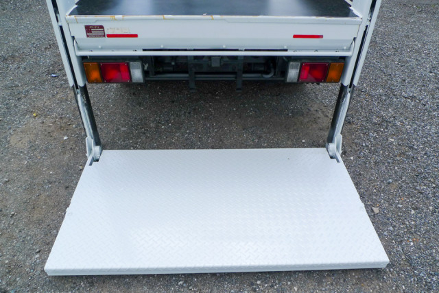 いすゞ エルフ 小型 平ボディ 2RG-NJR88A(104089) 9枚目