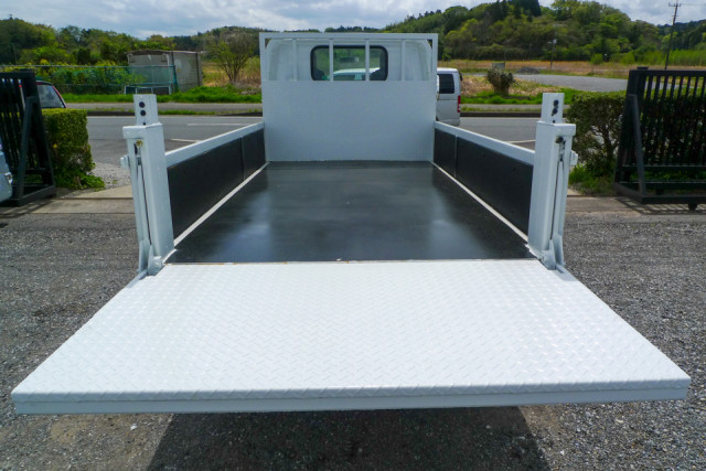 いすゞ エルフ 小型 平ボディ 2RG-NJR88A(104089) 11枚目