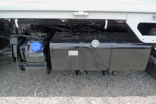 いすゞ エルフ 小型 平ボディ 2RG-NJR88A(104089) 18枚目