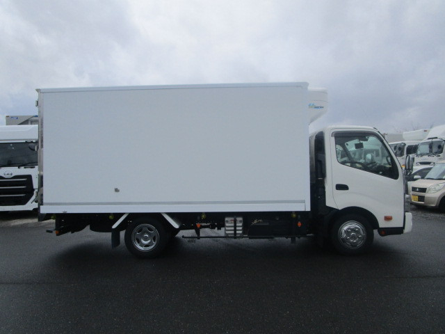 Hino dutro Small Freezer box_body 2RG-XZU710M(104090) 5枚目