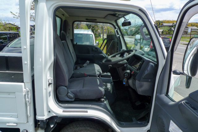 いすゞ エルフ 小型 平ボディ 2RG-NJR88A(104089) 24枚目