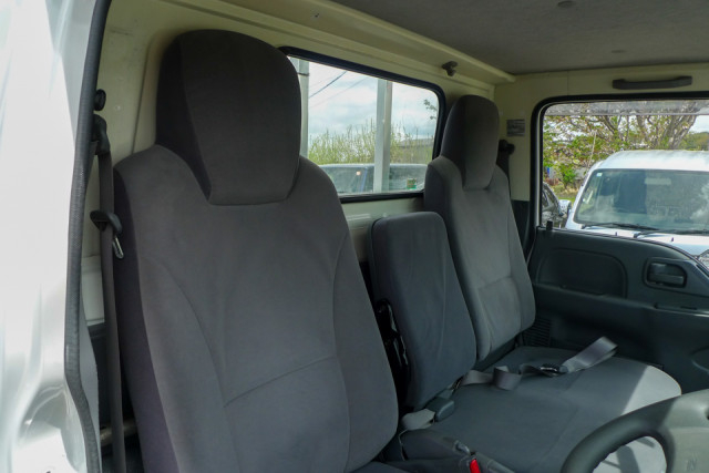 いすゞ エルフ 小型 平ボディ 2RG-NJR88A(104089) 25枚目