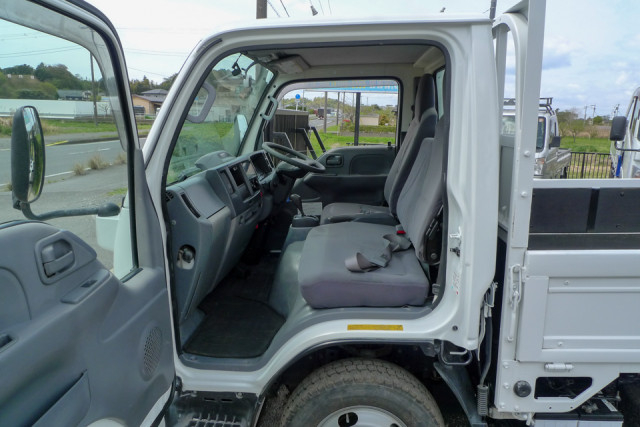 いすゞ エルフ 小型 平ボディ 2RG-NJR88A(104089) 32枚目