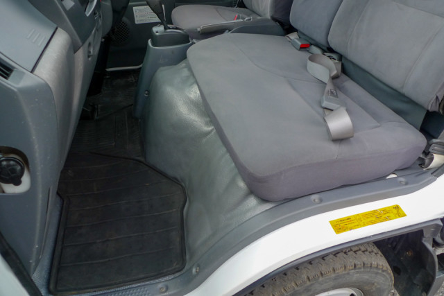 いすゞ エルフ 小型 平ボディ 2RG-NJR88A(104089) 33枚目